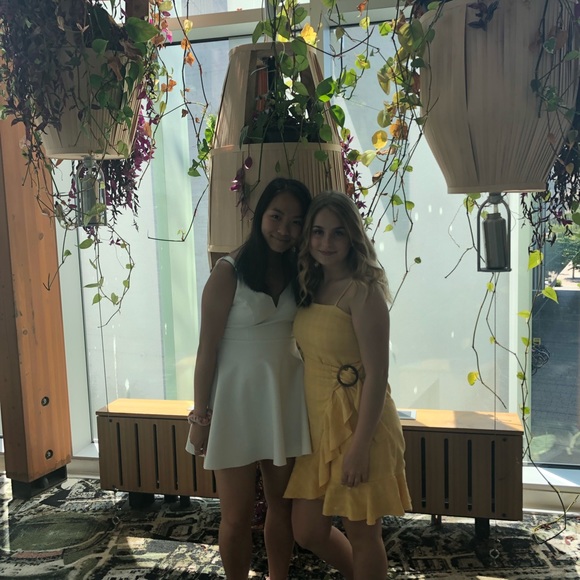 Meet your Posher, Heidi - Picture 1 of 1